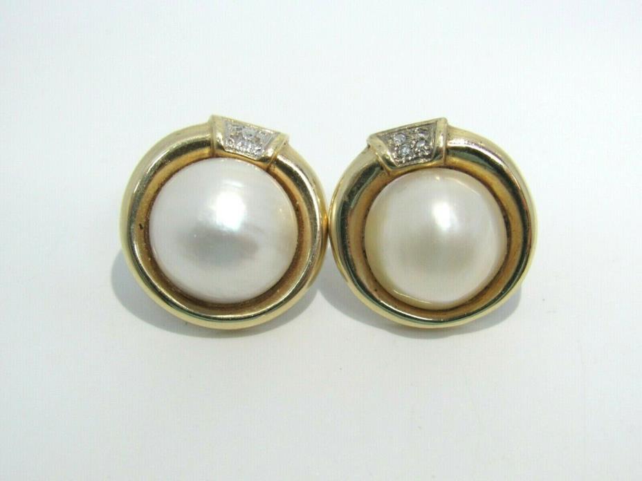 Diamond Mabe Pearl Earring in 14K Yellow Gold.