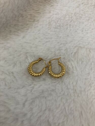 Pair of 14K Gold Hoop Earrings Solid Gold. Nice!