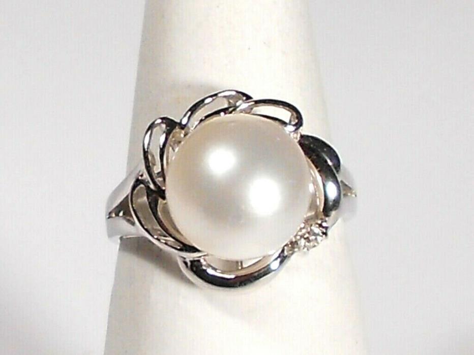 white South Sea pearl ring,diamonds,solid 14k white gold