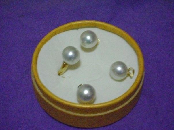 south sea pearl set, thick nacre, HUGE all natural pearls