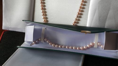 14K  Pink Freshwater Pearl Necklace & Bracelet Set w/satin lined storage folders