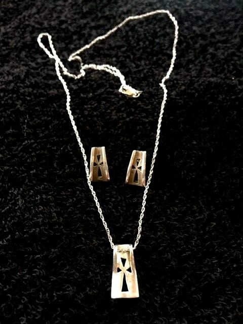 CROSS STERLING SILVER RELIGIOUS CROSS NECKLACE AND EARRING SET