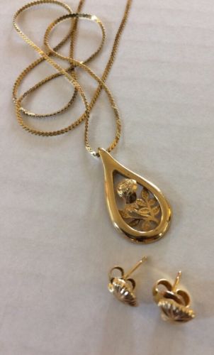 14K Rose Necklace and Matching Earrings