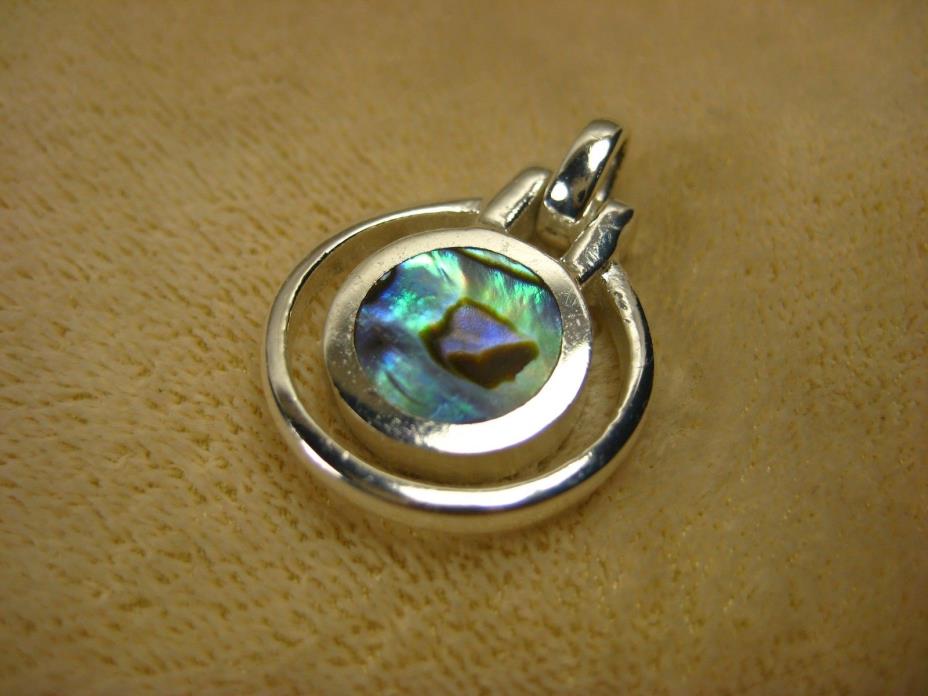 Vintage Chic Couture Simple Sterling Silver Abalone Mother of Pearl Pendant 925