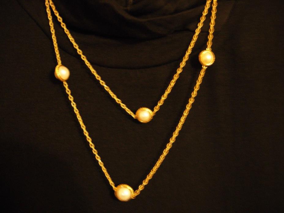 David Yurman 18k Gold Chain with framed Pearls 39