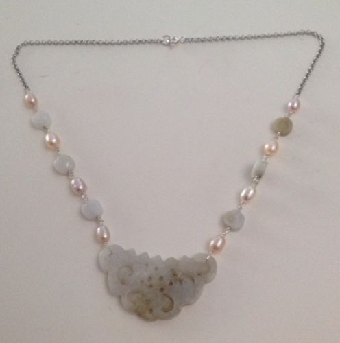 Sterling SIlver Carved Jade and Rosy Pink Pearl Necklace 17 Inches