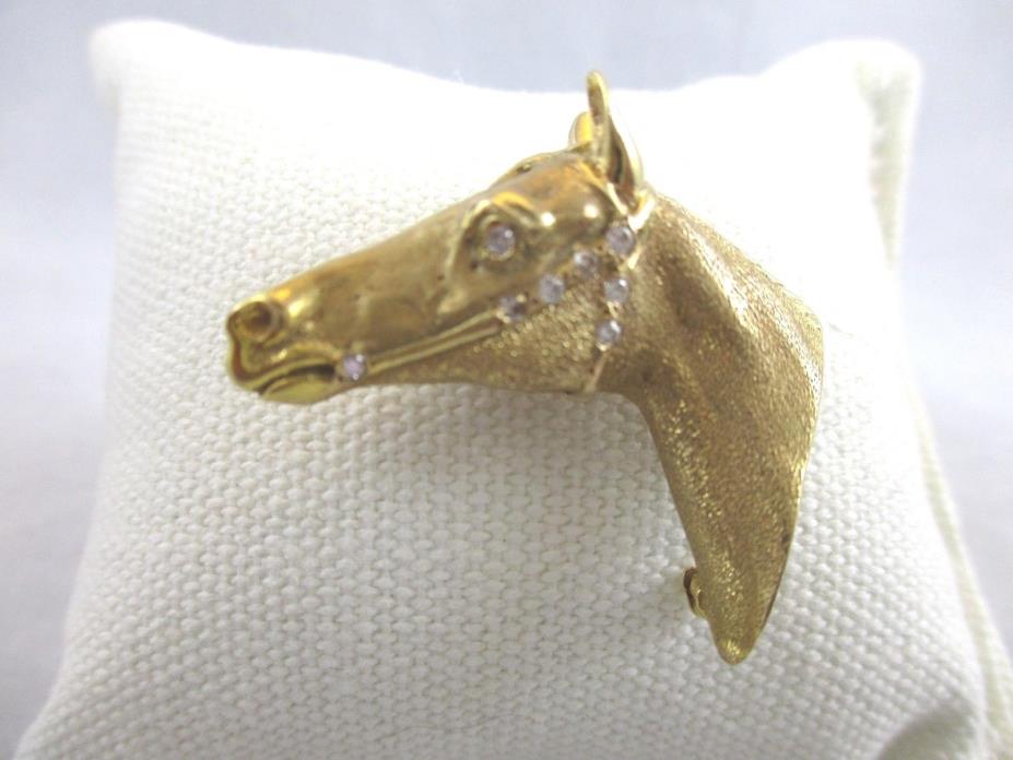 Horse Head Pin 14 karat yellow gold and Diamonds Nice Detail Alert  Horse