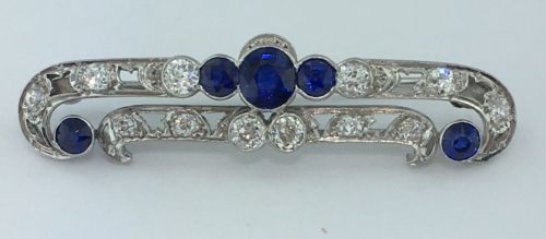 Lady's vintage platinum Art Deco 1 1/4 Ceylon Sapphire & 1 carat Diamond bar pin