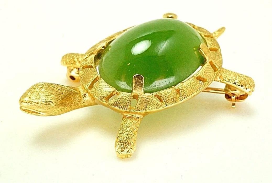 Vintage Estate 14K Yellow Gold Oval Shape Green Jade Turtle Pin Brooch