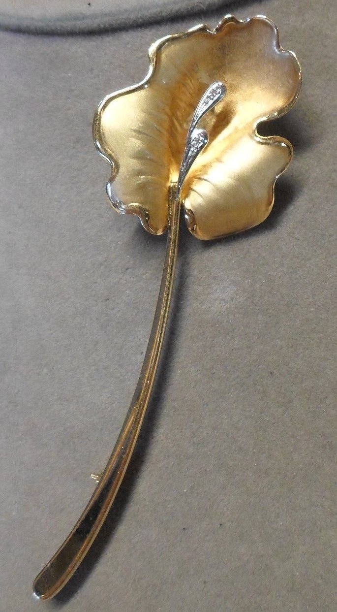 Estate Vintage 18K Solid Gold Diamond Flower Pin Brooch 4
