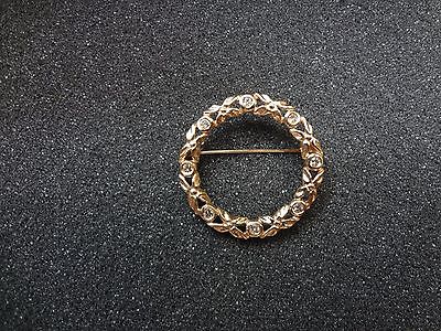 a634 Beautiful Vintage 14k Yellow Gold circle Wreath Brooch with Diamonds