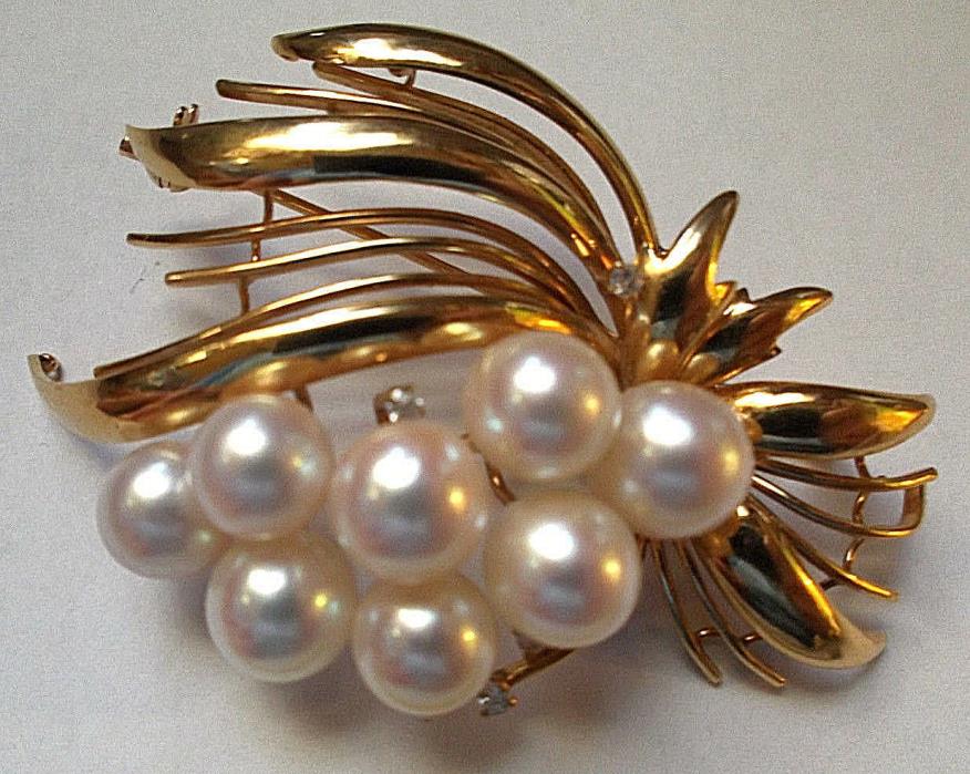 VINTAGE MIKIMOTO 18k GOLD Pearl CLUSTER BROOCH PIN 8 PEARLS 4 DIAMONDS
