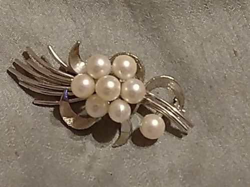 Vintage Sterling Silver Akoya Pearl Pin Brooch