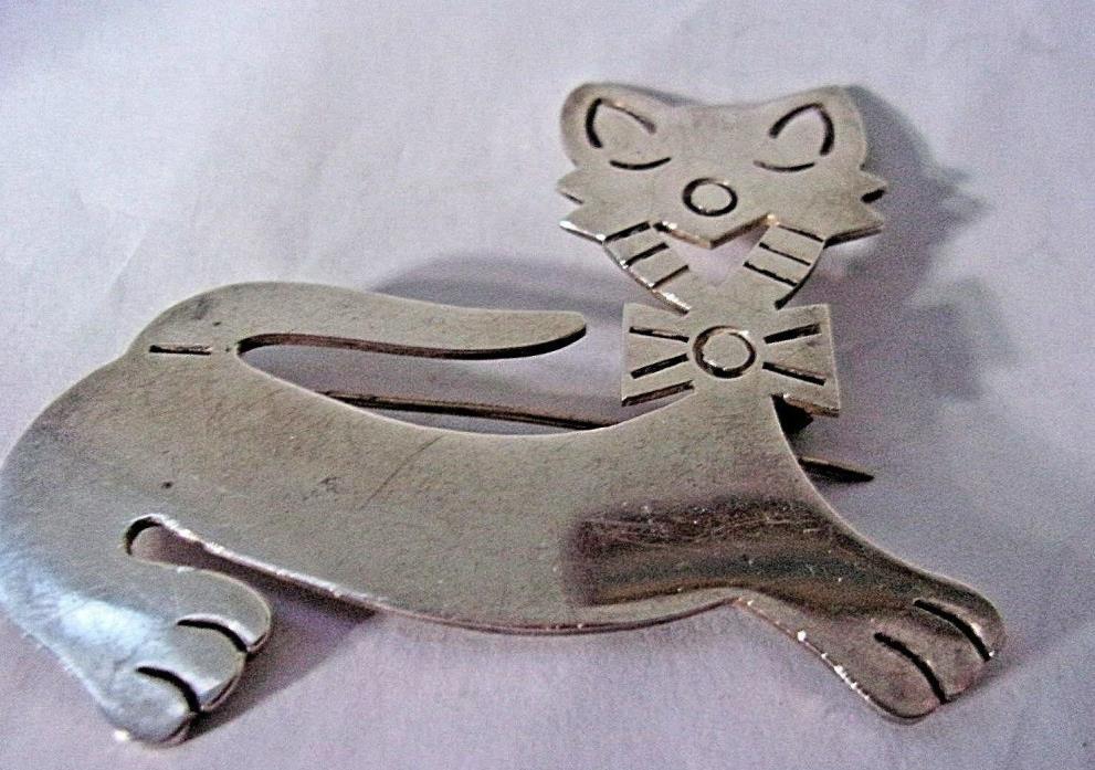 Vintage signed sterling silver cat pin from Mexico