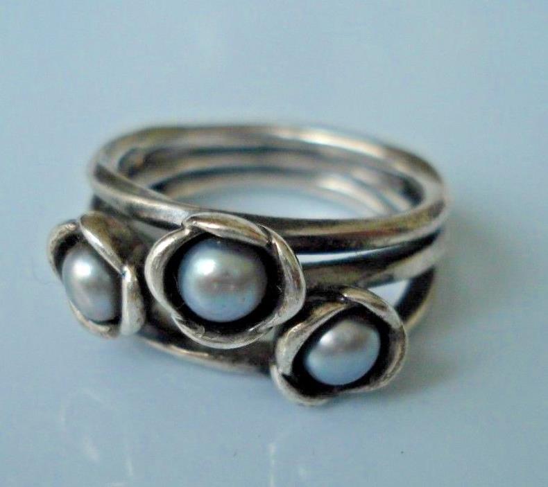 Sterling Silver Pandora ring with Grey Pearls Flowers