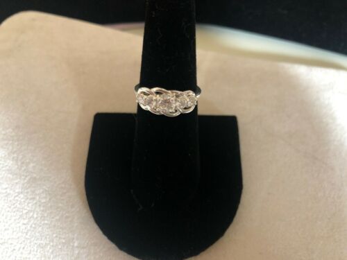 Sterling Silver Sz 6 Cz Stones