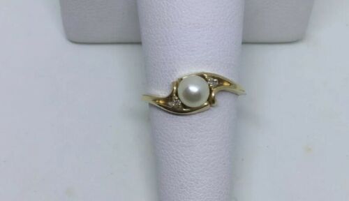 Pearl Diamond Ring 10 Karat Yellow Gold Size 6 1/2 White 5.4 Mm Pearl