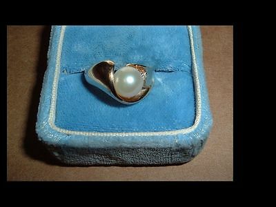 SOLID YELLOW 10K GOLD BIG 7MM PEARL & DIAMOND 5.1 GRAMS VINTAGE WOMANS RING BAND