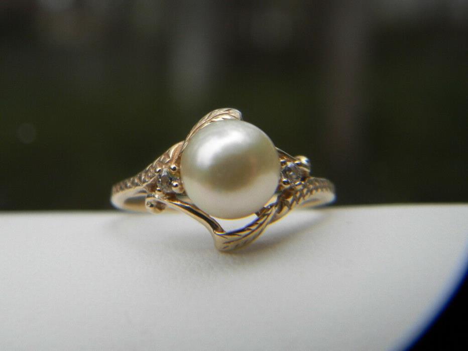 Lovely 10K Yellow Gold Pearl Ring with Accents