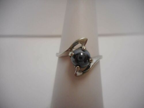 Unique 10K White Gold Solitaire Ring with Black Pearl Size 6