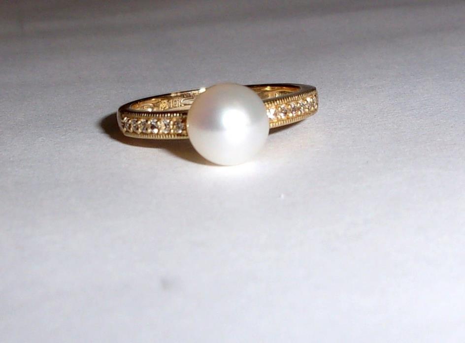 10K YELLOW GOLD ROUND WHITE PEARL & WHITE SAPPHIRE RING, SIZE 7, 3.43(TCW) 2.5GR