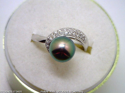 14K  WHITE GOLD RING SET W/ A CULTURED TAHITIAN BLACK PEARL & DIAMONDS, SIZE 10