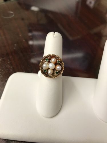 10kt Womens Yellow Gold Pearl And Emerald Ring 6.7 Grams!