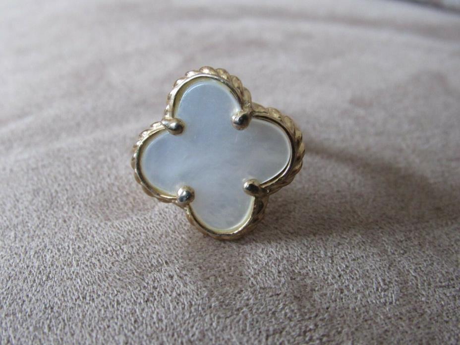 VINTAGE Solid 925 w/14K Yellow Gold Vermeil Mother Of Pearl Clover Ring Sz 6