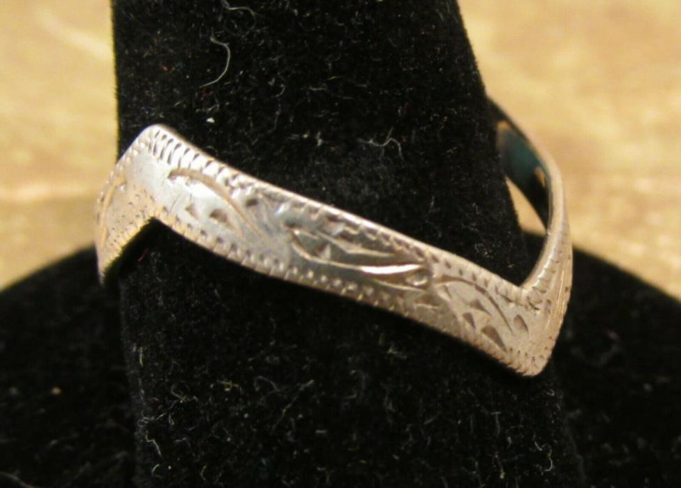Sterling silver ring unique chevron shape