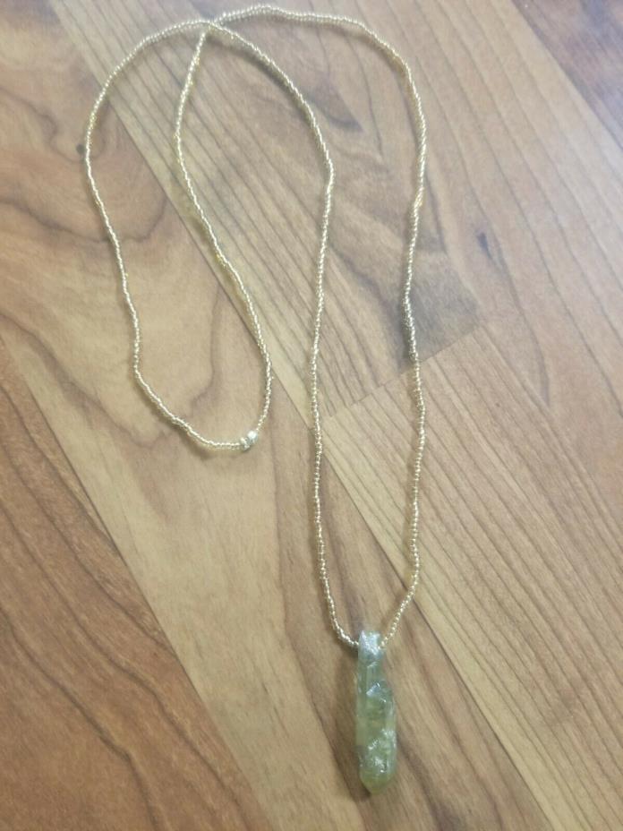 womens handmade yellow healing crystal on gold color glass bead stretch necklace