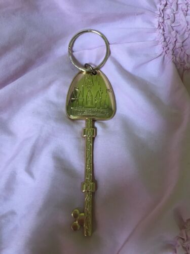 disney keychain Magic Kingdom