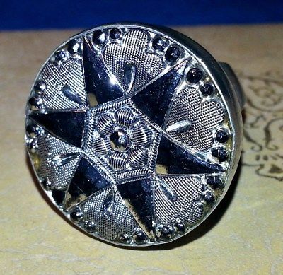VINTAGE RING STERLING SILVER AND ANTIQUE BUTTON AKA poison ring  OOAK  SIZE 7