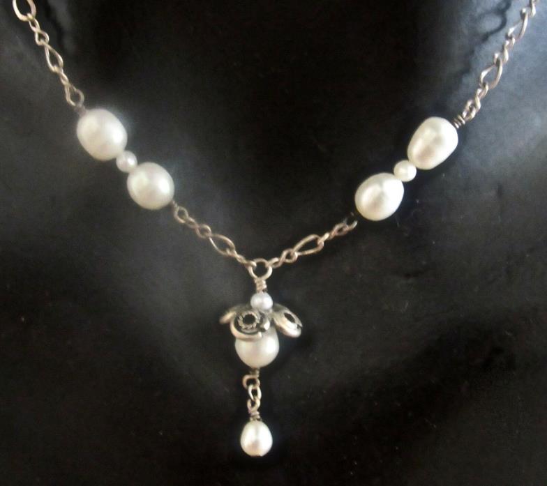 LOVELY DELICATE STERLING SILVER AND FRESHWATER PEARL NECKLACE WITH PEARL DROP