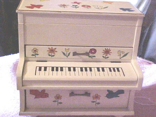 1960's Earl Bernard Exquisite Musical Jewelry Box Japan PIANO STYLE PAINTED   62