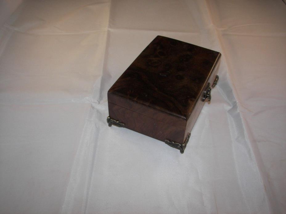 Walnut Jewelry / Keepsake Box [100_2146]