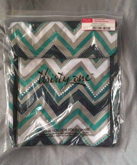 Thirty One Jewelry Keeper - NIP - Dotty Chevron