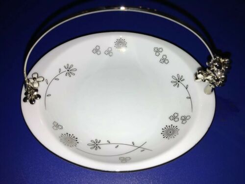 Mikimoto Japan International porcelain Jewelry Dish with Pearl Accent