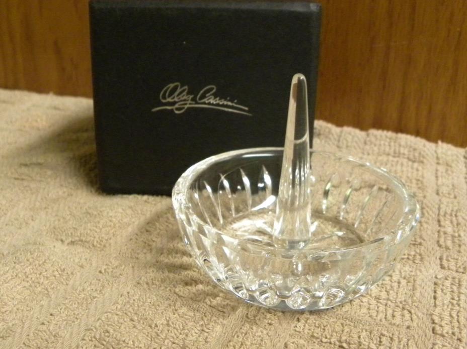 Signed Oleg Cassini Crystal Glass Ring Holder with Box - Wedding Gift Necklace