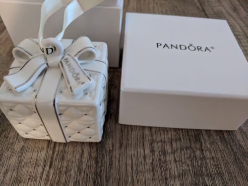 2016 Ornament Pandora Christmas