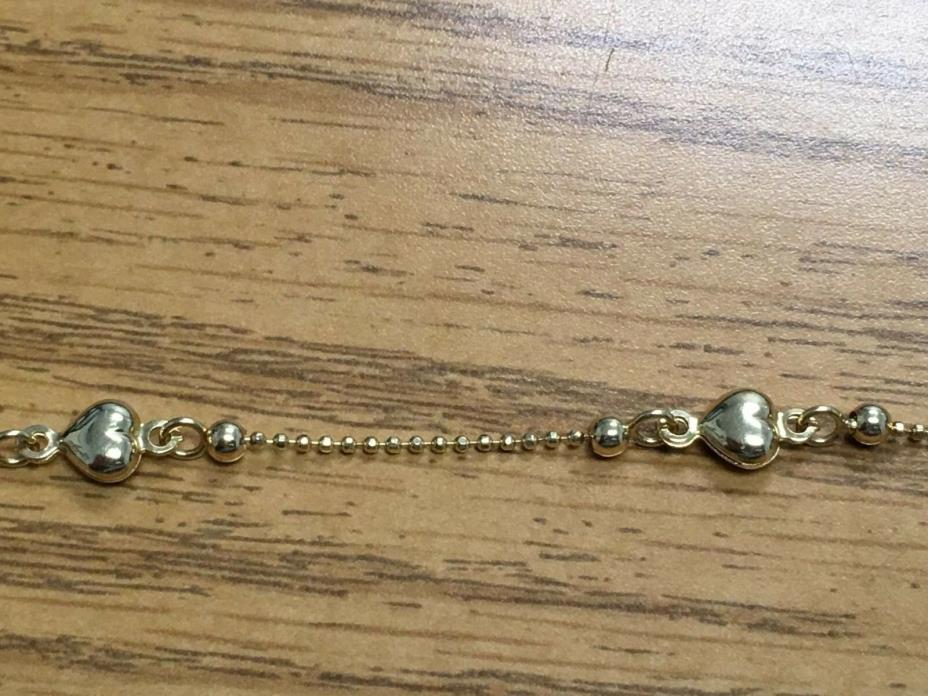 14K Yellow Gold Heart Anklet Measures 10 in long Weighs 3.3 gms Needs small fix