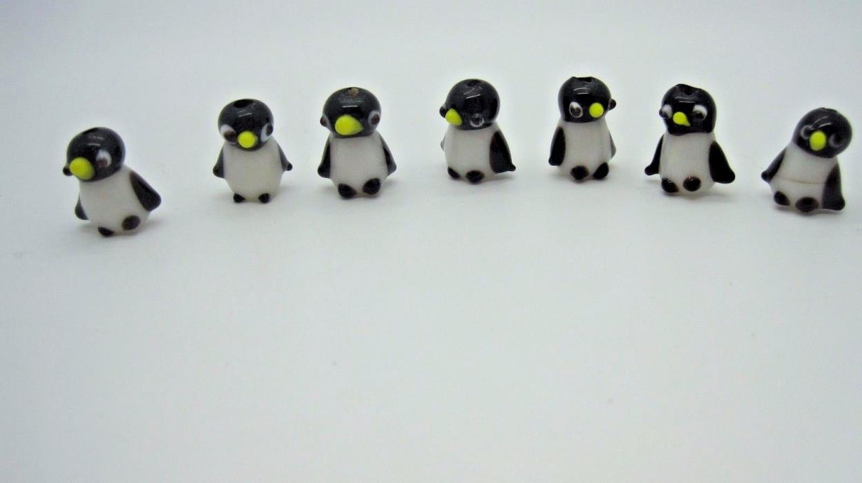 Lampwork Glass Novelty Beads Adorable  Penguins 15-18mm, 7 Pieces Black & White