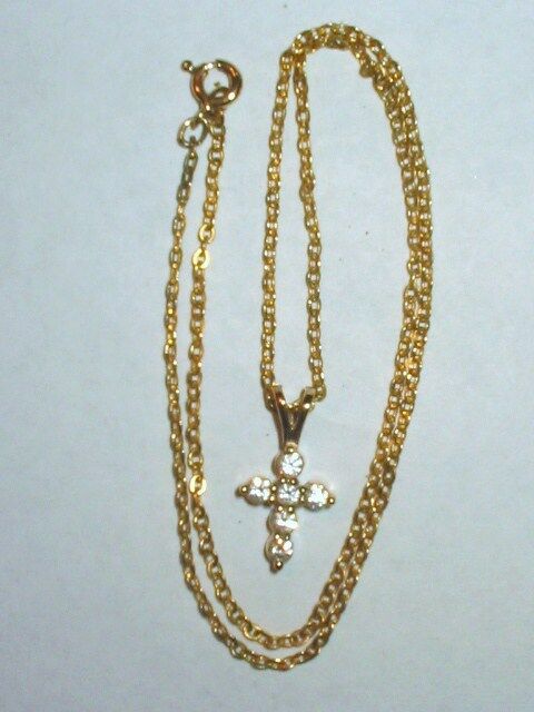 Child's Cubic Zirconia 10K Gold Cross Pendant Necklace Choker 2.0g 13 3/4 inches