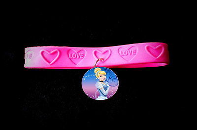 Cinderella Princess - 8 Rubber Charm Bracelet -Party Favors  Birthday bracelets
