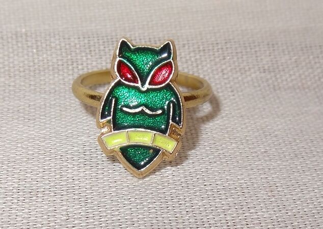 Vintage Owl Child's Ring Green Red Yellow