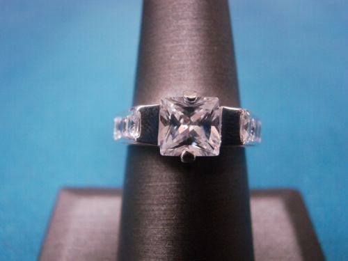 Radiant Cut CZ Engagement Fashion Ring Sterling Silver 925 Size 7 NWOT