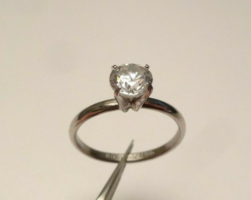 VINTAGE 6mm CLEAR STONE CZ SOLITAIRE ENGAGEMENT RING SIZE 7.75 STERLING SILVER 9