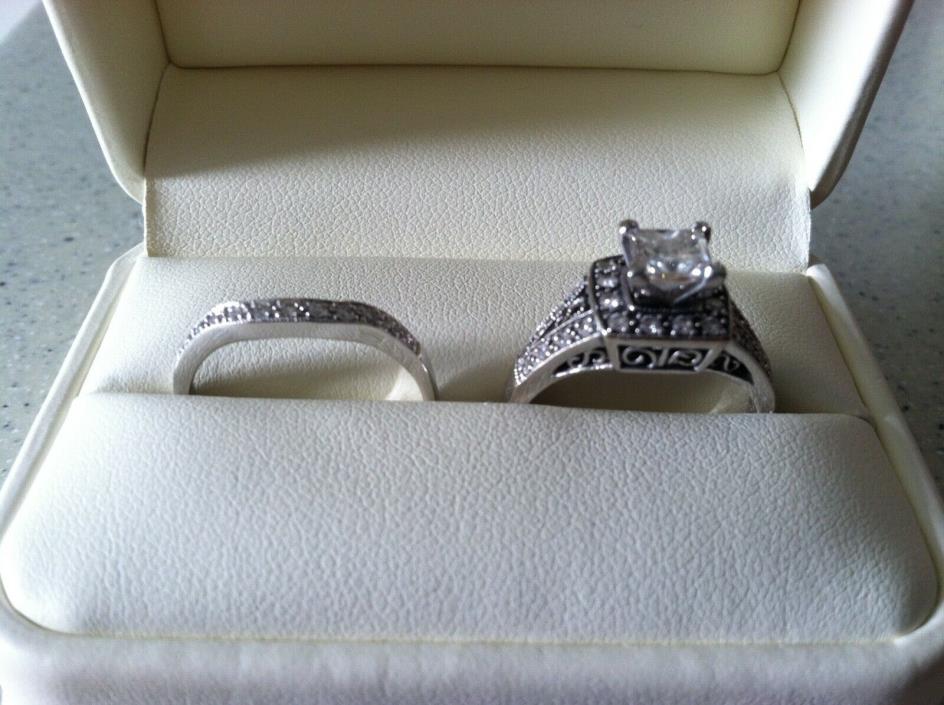 Gorgeous Engagement and Wedding Ring Set