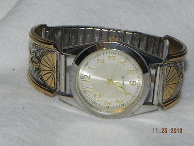 Pre-Owned Mens Quartz Watch with Vintage 1/2 cuff band Marked Justin Silver