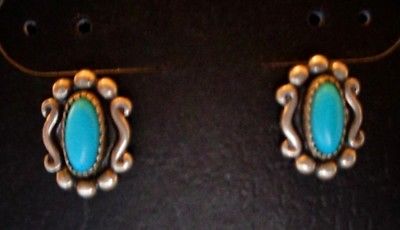 SOUTHWEST OVAL TURQUOISE STERLING SILVER POST EARRINGS