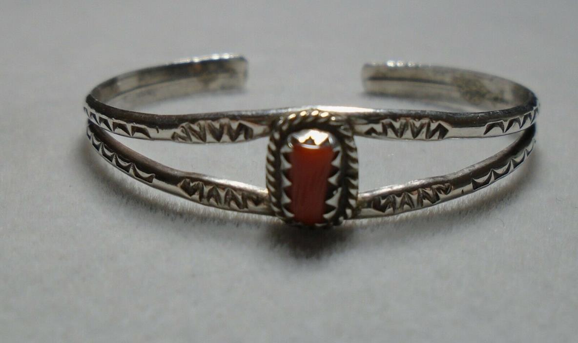 VINTAGE STERLING SILVER 925 CORAL SMALL BABY CUFF BRACELET